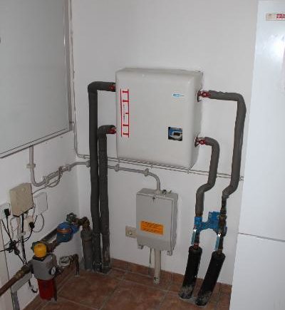 Hauswirtschaftsraum mit Hausanschlüssen