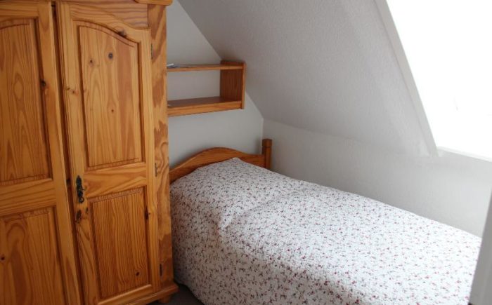 1. OG: Schlafzimmer mit 2 Einzelbetten